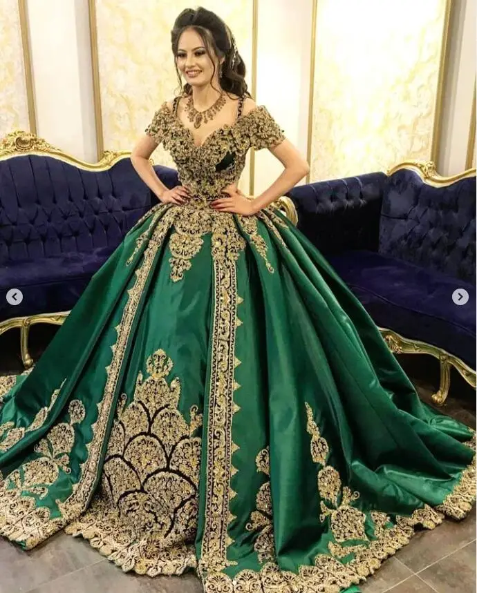

Emerald Green Two Pieces Caftan Prom Occasion Dresses Off Shoulder Gold Applique Beaded Tunisienne Arabic Evening Gown