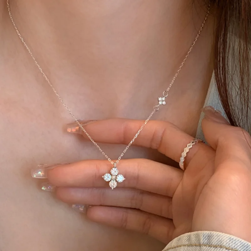 Elegant Four leaf Flower Cubic Zircon Necklace for Women Light Luxury Chain Neckalce Wedding Jewelry Gifts