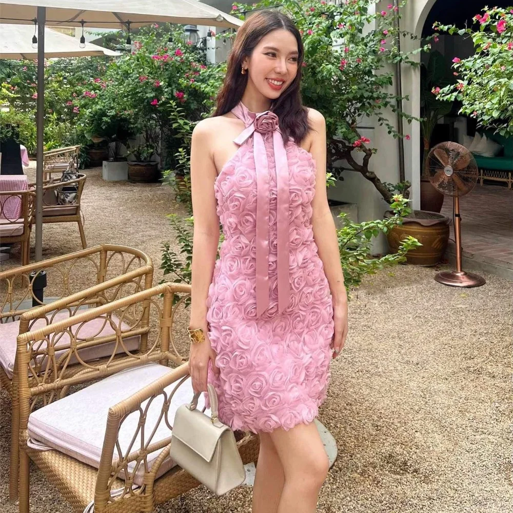 

Изысканная крепированная аппликация, цветочные складки, лента с цветами ручной работы, прямые мини-платья с лямкой на шее, платье для выпускного, классическое простое