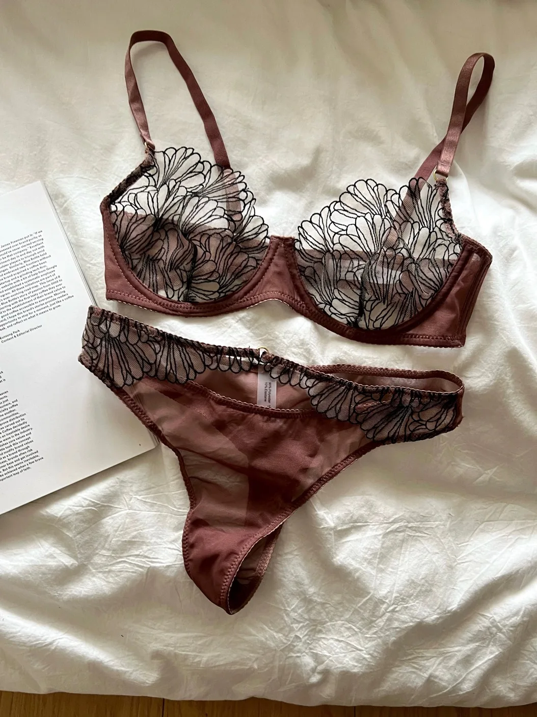 French sexy thin transparent women lingerie set pure desire bra gathering bralette top lace with steel ring ultra thin bra set