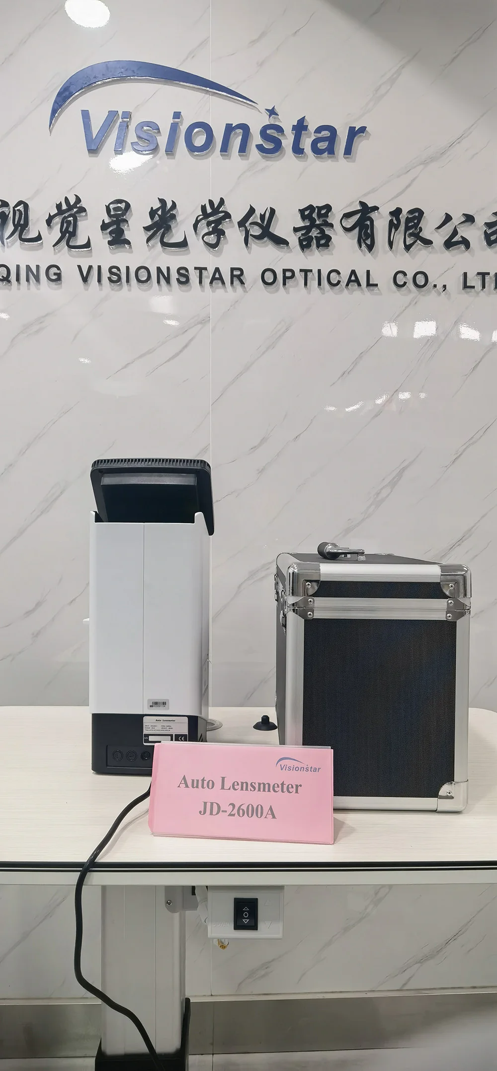 LM-2600A Optometry Measuring digital auto Lensometer for sale focimeter Lensmeter Rechargeable