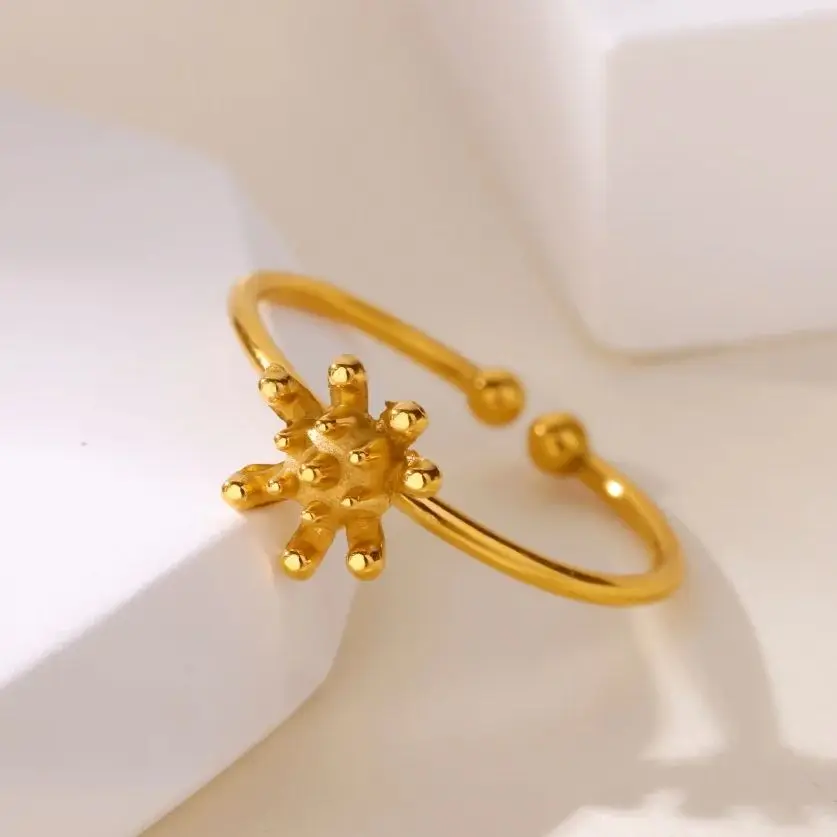 Minimalist Geometric Flower Rings For Women 18K Gold-Plated Stainless Steel Ring