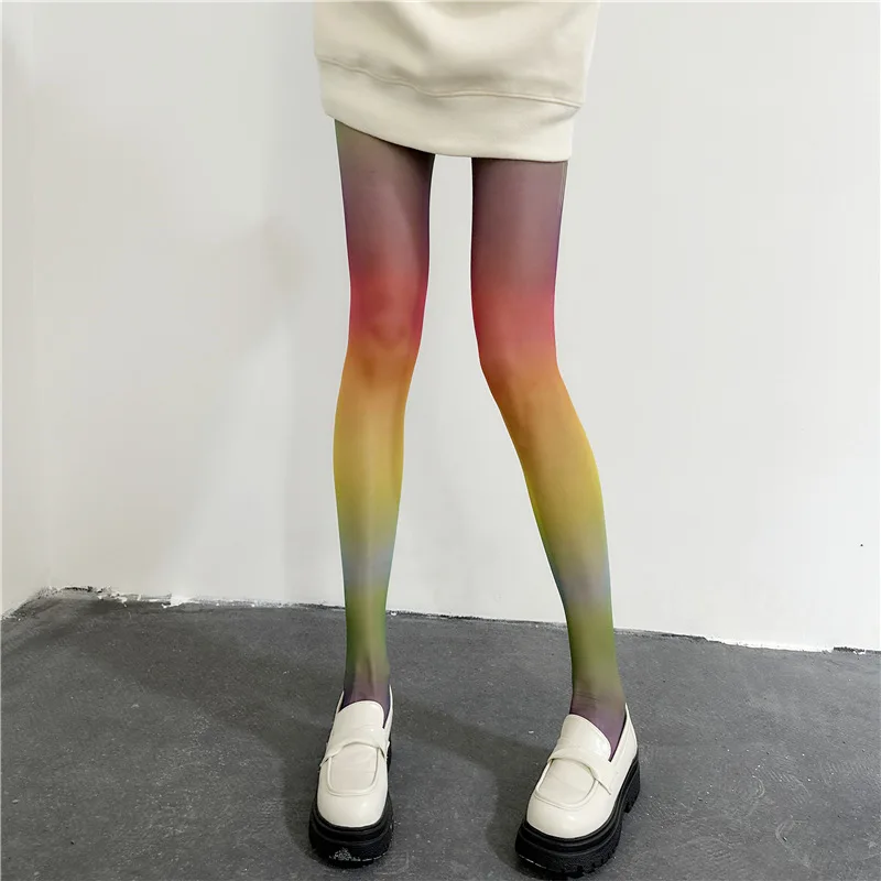 Рисунок 3 - Радужные колготки