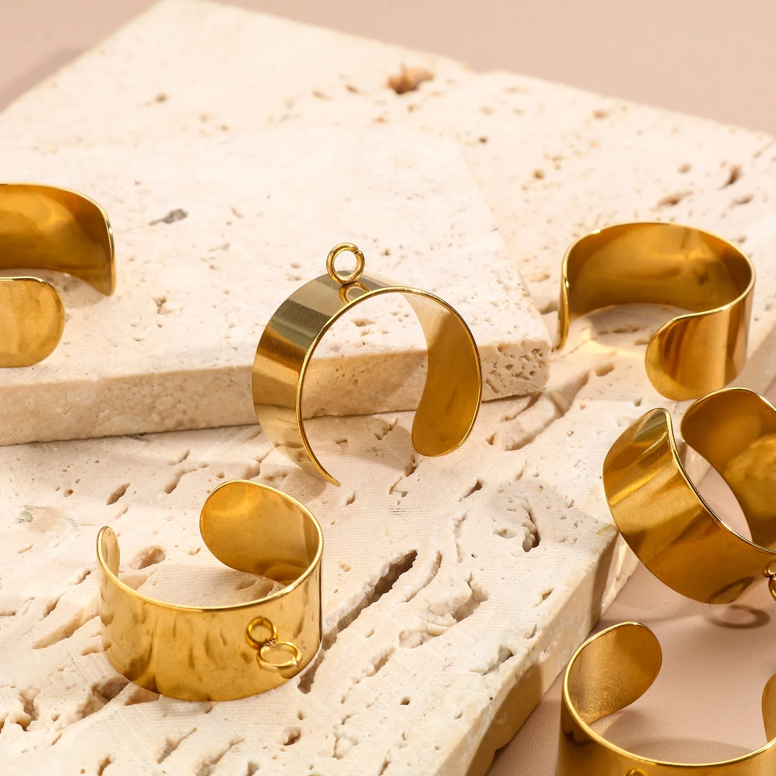 6mm 10mm Stainless Steel Open Adjustable Rings Gold Color Metal Round W/ Loop DIY Making Rings Jewelry Findings 18.1mm(US Sie 8)