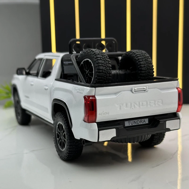 Simulazione In Scala 1/24 Toyota Tundra Pickup Modello Di Auto Fuoristrada Giocattolo Ragazzo Regalo Corsivo Voiture Decorazione Domestica In Miniatur