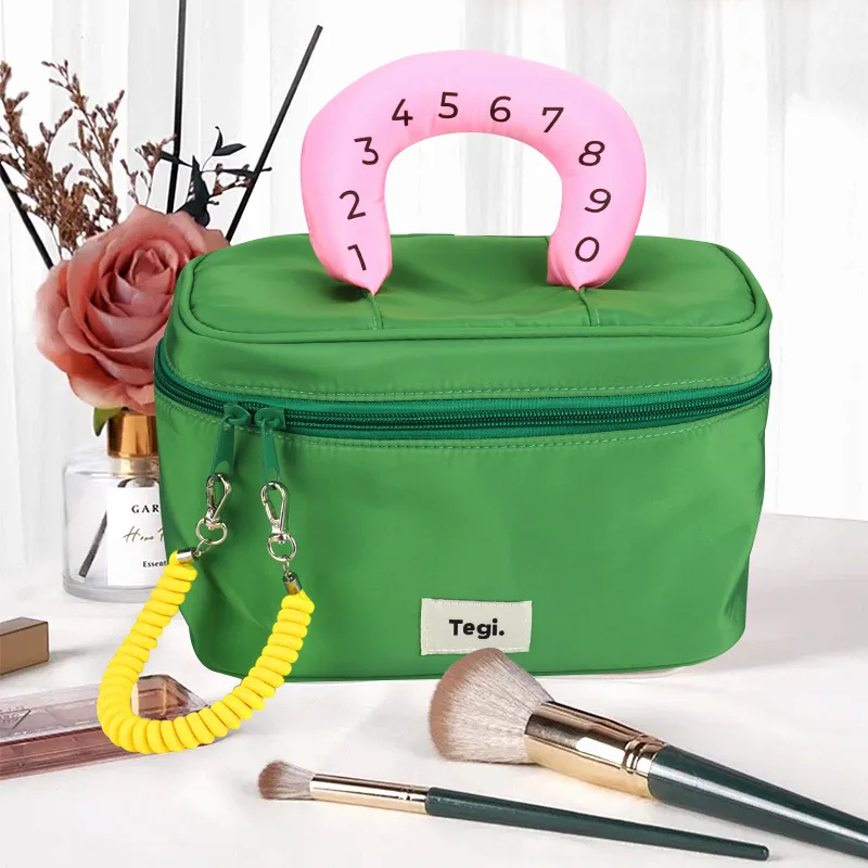 Large Capacity Cosmetic Bag Portable Handheld Travel Makeup Storage Partitioned Waterproof Toiletry Pouch