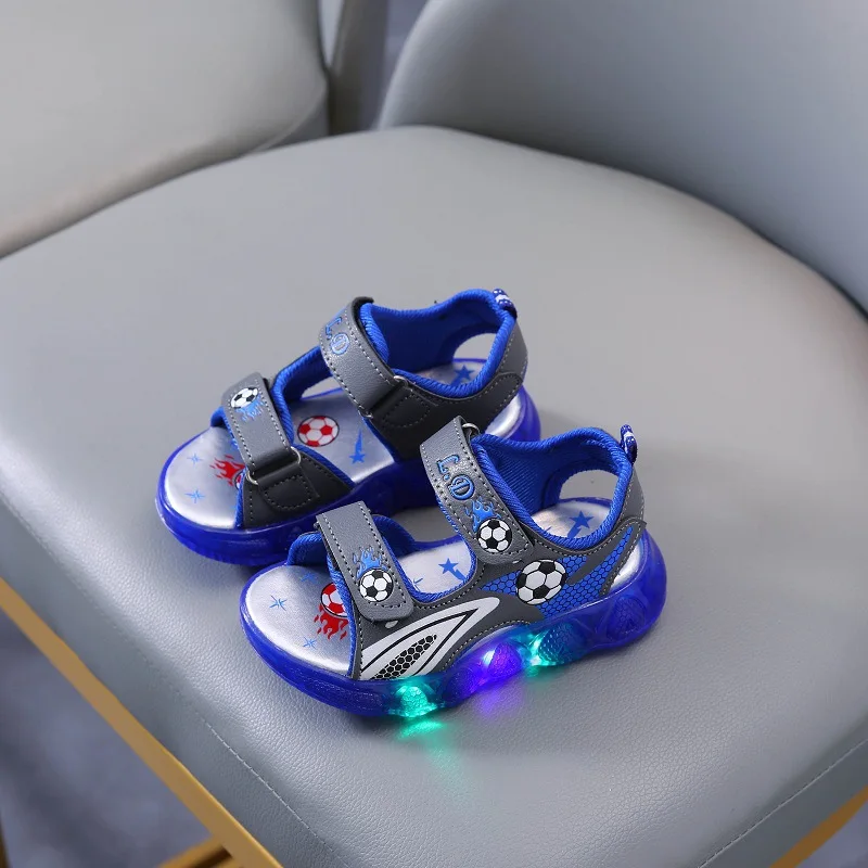 Children's Shining Light Soft Bottom Sandals Kids LED Light Shoes Little Boys Sandals With Lights Kids Glowing Beach Shoes