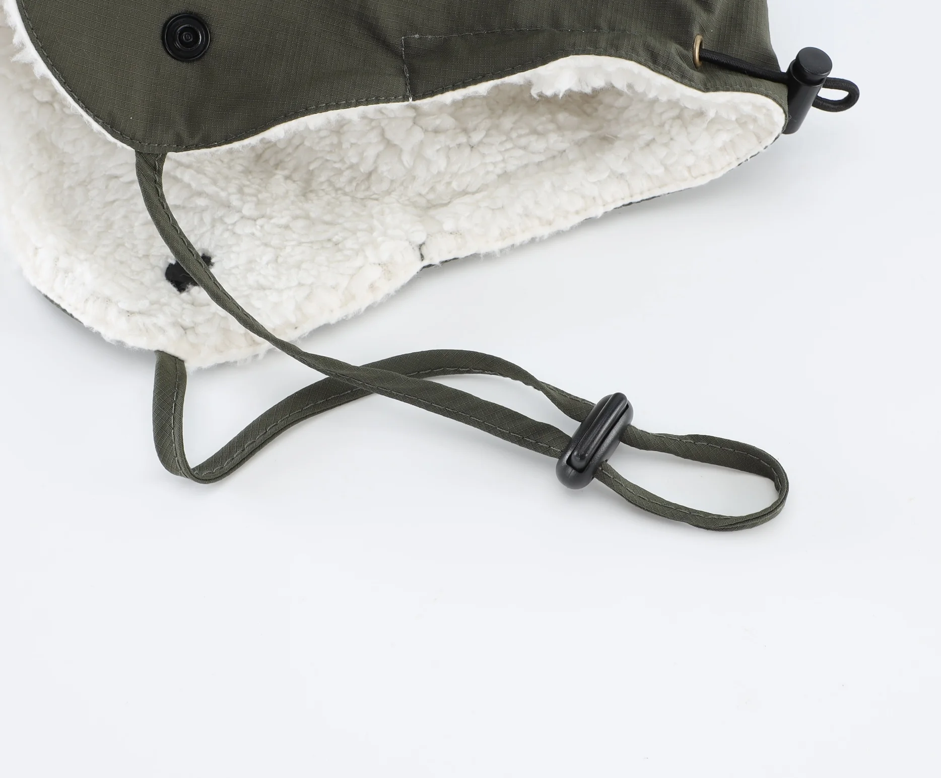 Connectyle Winter-Ohrenklappenmütze für Herren und Damen, mit Sherpa gefütterte Baseballkappe, wasserabweisend, reflektierend, verstellbar, warm, Sportmütze – Detail 11