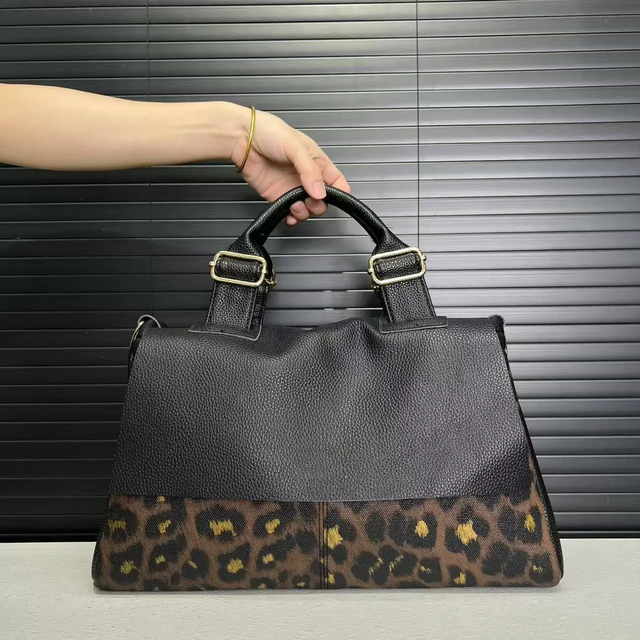 Damenmode, personalisierte Einkaufstasche mit Leopardenmuster, großes Fassungsvermögen, Retro-Straße, Y2K, würzige Punk-Umhängetasche – Detail 13