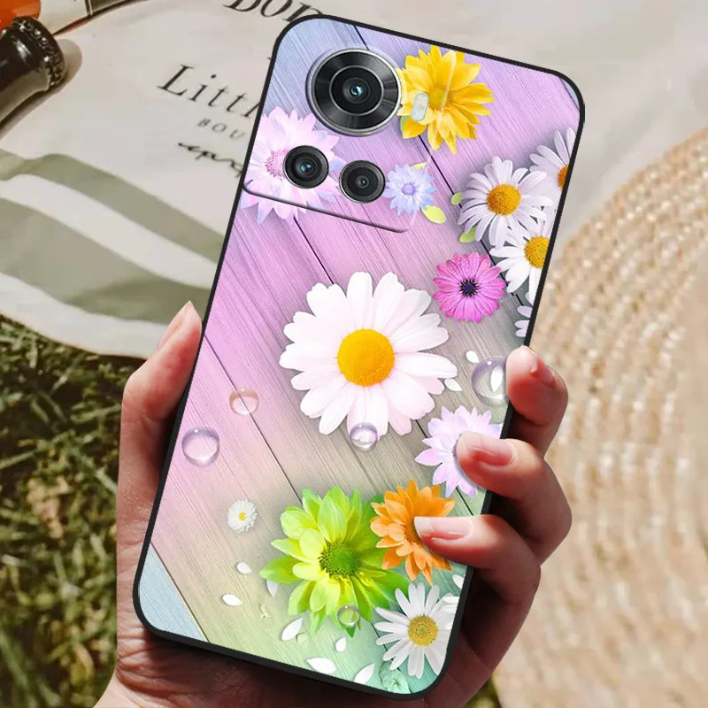 Black Silicone Soft Phone Cover with Lion and Wolf Design - Elegant Protective Case
