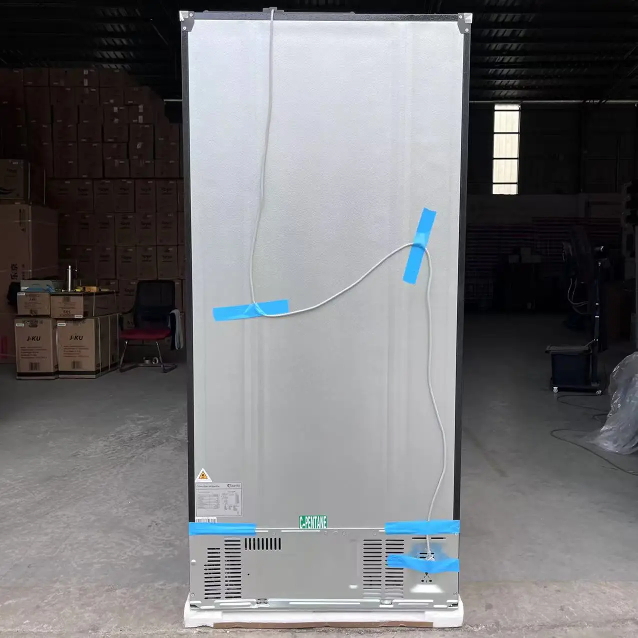 X French Large Capacity 591L Refrigerator, Cross Door Refrigerator with Water Dispenser Function, Large Capacity Factory Stock
