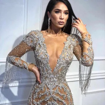 Abbigliamento Femminile, Abito con Scollo a V Profondo, Maniche Lunghe e Decorazioni Dorate