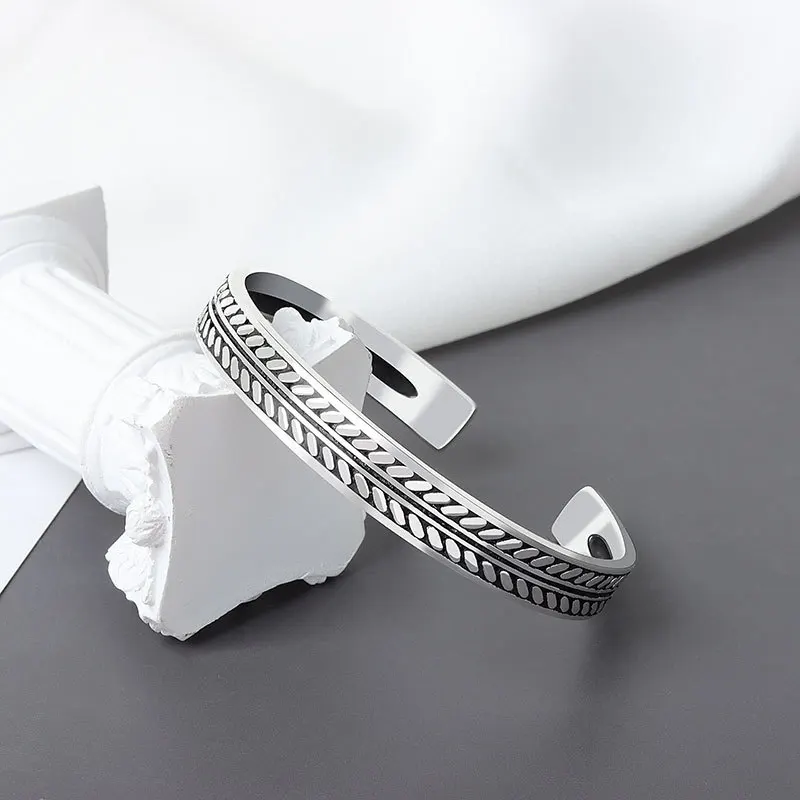 Silver Color Retro Leaf Bangle for Women Men Simple Fashion Ethnic Style Cuff Bangles Party Jewelry Gifts