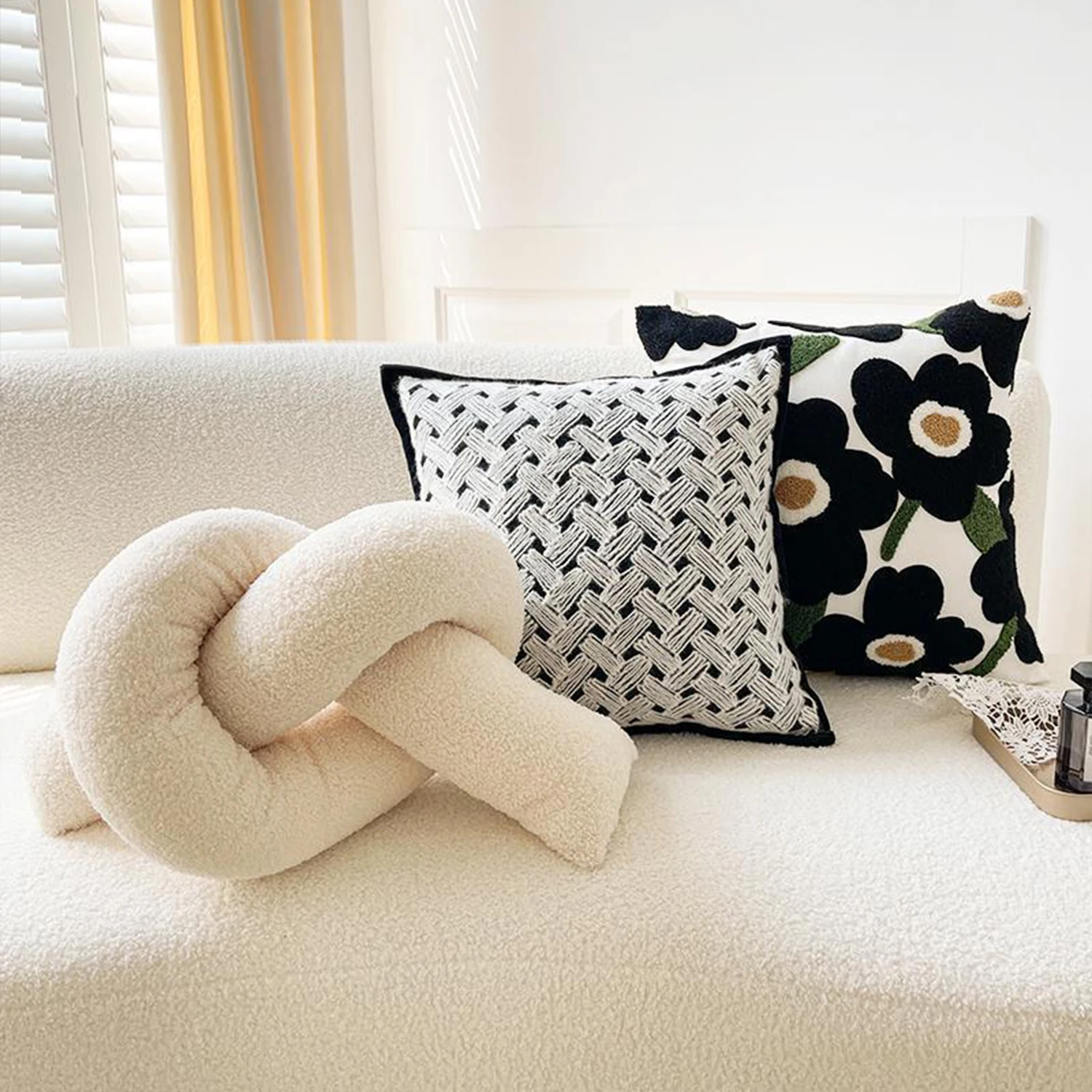 �̴ϸָ���Ʈ ������ ��Ÿ�� ��ô ����, ħ�� ���� �� �Ž� ���� ����, ����