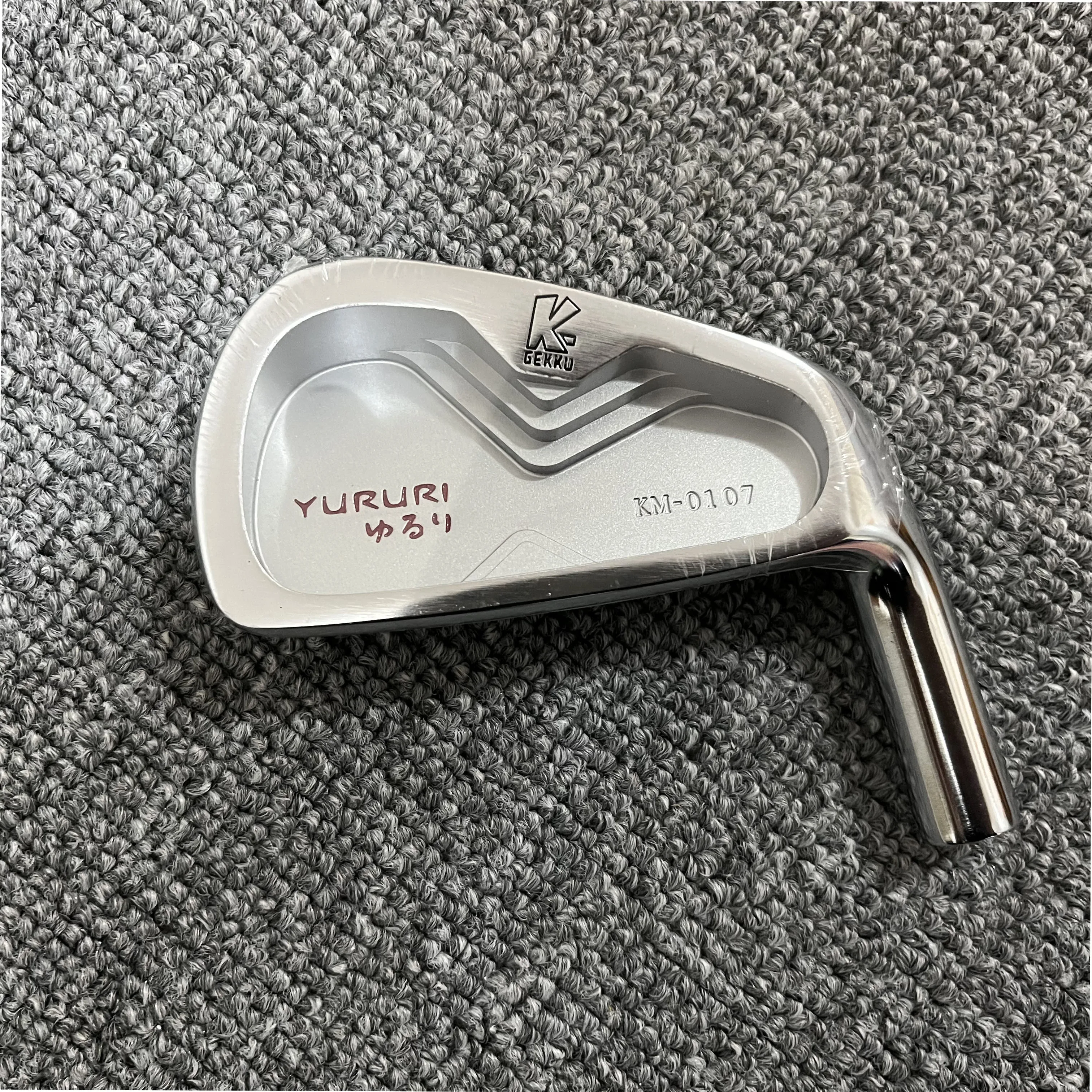 Yururi Iron Yururi Km-0107 Teste Da Golf In Acciaio Al Carbonio Forgiato Ferro Da Golf #4-# P (7 Pezzi)