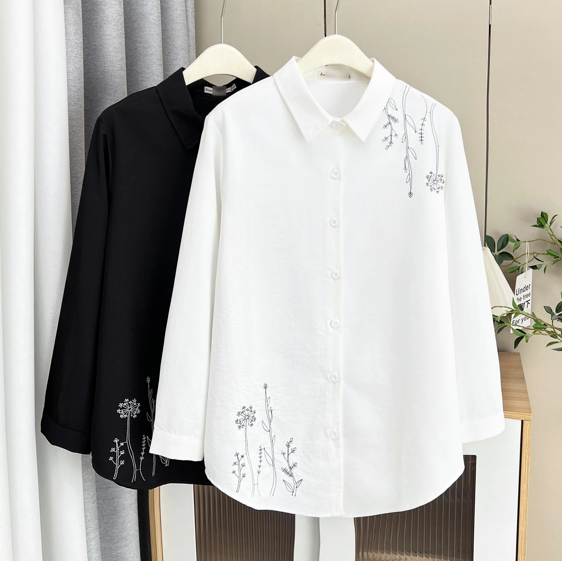 Fashion Plus Size Women's Blouses Autumn Artistic Style Embroidery medium-length Long Sleeve Shirt 8594