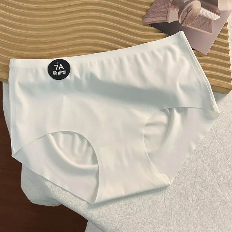 Sl Ice Silk Women's Underwear 2025 New Sle Thin Silk e Pants Breathable Mid-Waist Daily Wear Comfortable Briefs