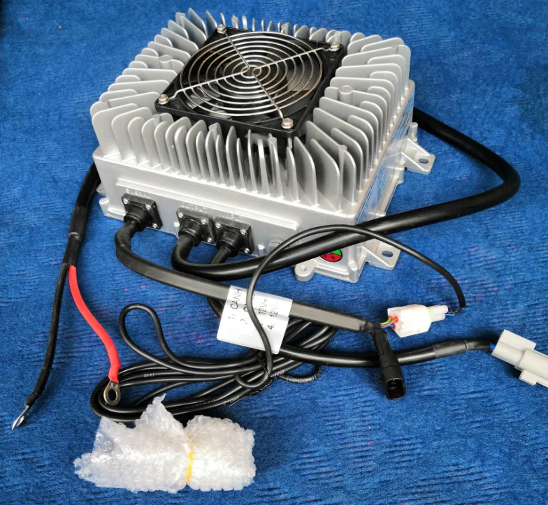 3.3kw 120v 25A 골프 카트용 납산/리튬 배터리용 온보드 EV 충전기(OBC) 고속 충전