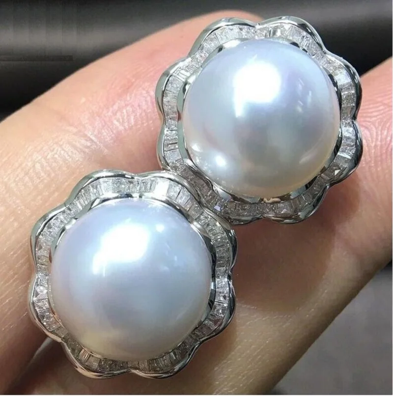 

Gorgeous Huge AAAA 12mm South China Sea White Earstuds Pearl Earrings 925s