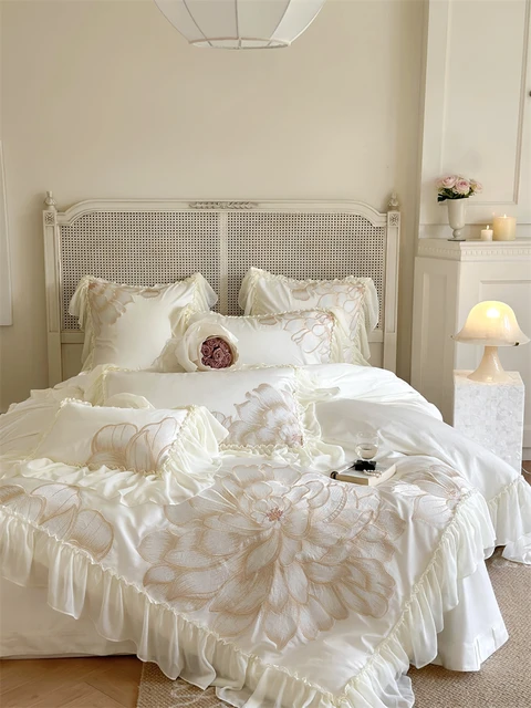 Anthropologie Georgina Bedding