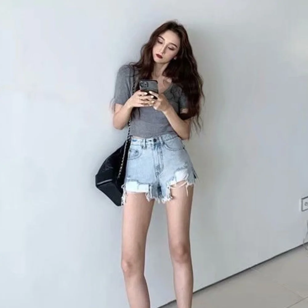 

Fashion New Summer Women High Waist Button Wigh Leg Jeans Shorts Casual Female Loose Fit Blue Denim Shorts