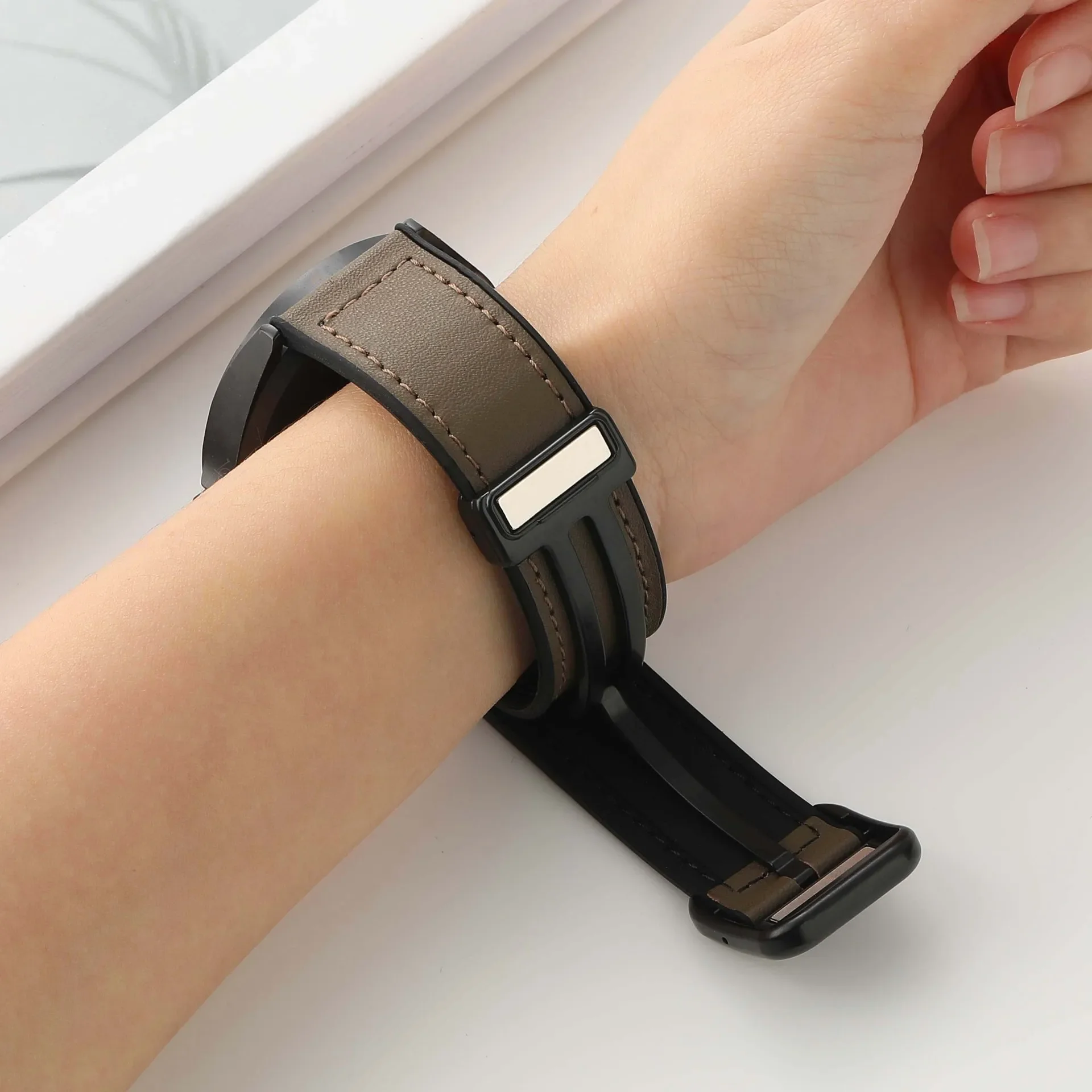 Premium Leather Silicone Magnetic Buckle Strap - Universal 22mm/20mm Wristband Bracelet Accessory