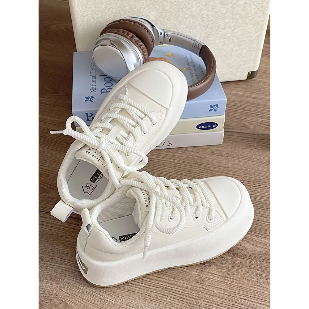 Unique Design Thick Soled Women Casual Shoes Spring and Autumn Soft Heels Round Toe Sports Shoes Women Shoes Outdoors 24-179