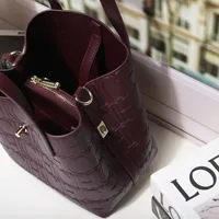 CH Large Capacity Handbag Luxury Brand Temperament Letter Print with Lock Design 2025 Trendy Women's Crossbody Bag - Image 3