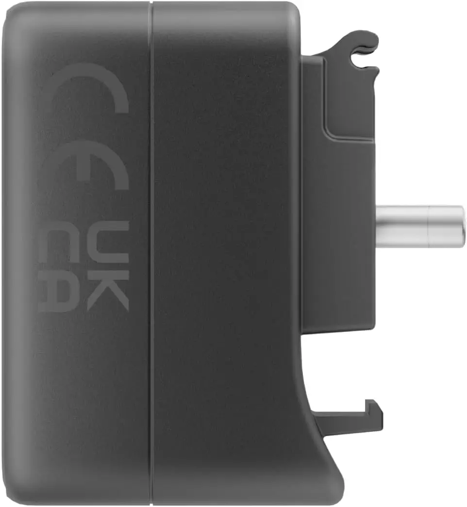 Insta360 X5/X4/X3/ACE PRO 마이크 어댑터 3.5mm 오디오 포트 및 USB-C 포트를 사용하여 마이크를 연결하고 카메라를 충전합니다.