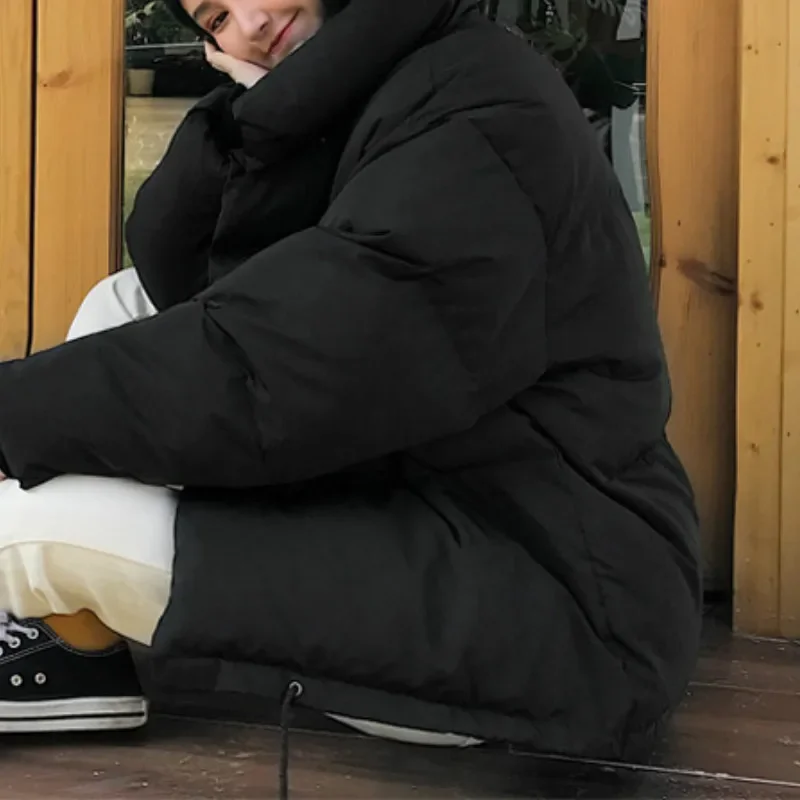 Рисунок 5 - Женская зимняя однотонная куртка с воротником