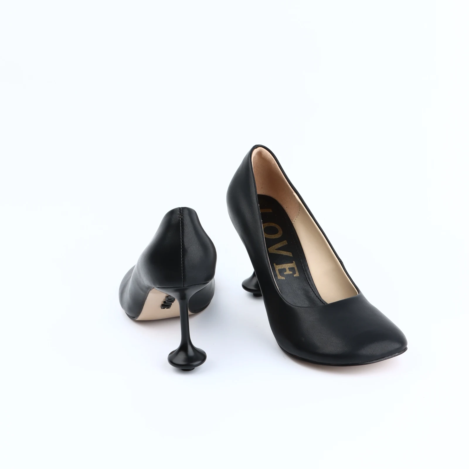 Рисунок 3 - Женские туфли-лодочки на шпильке