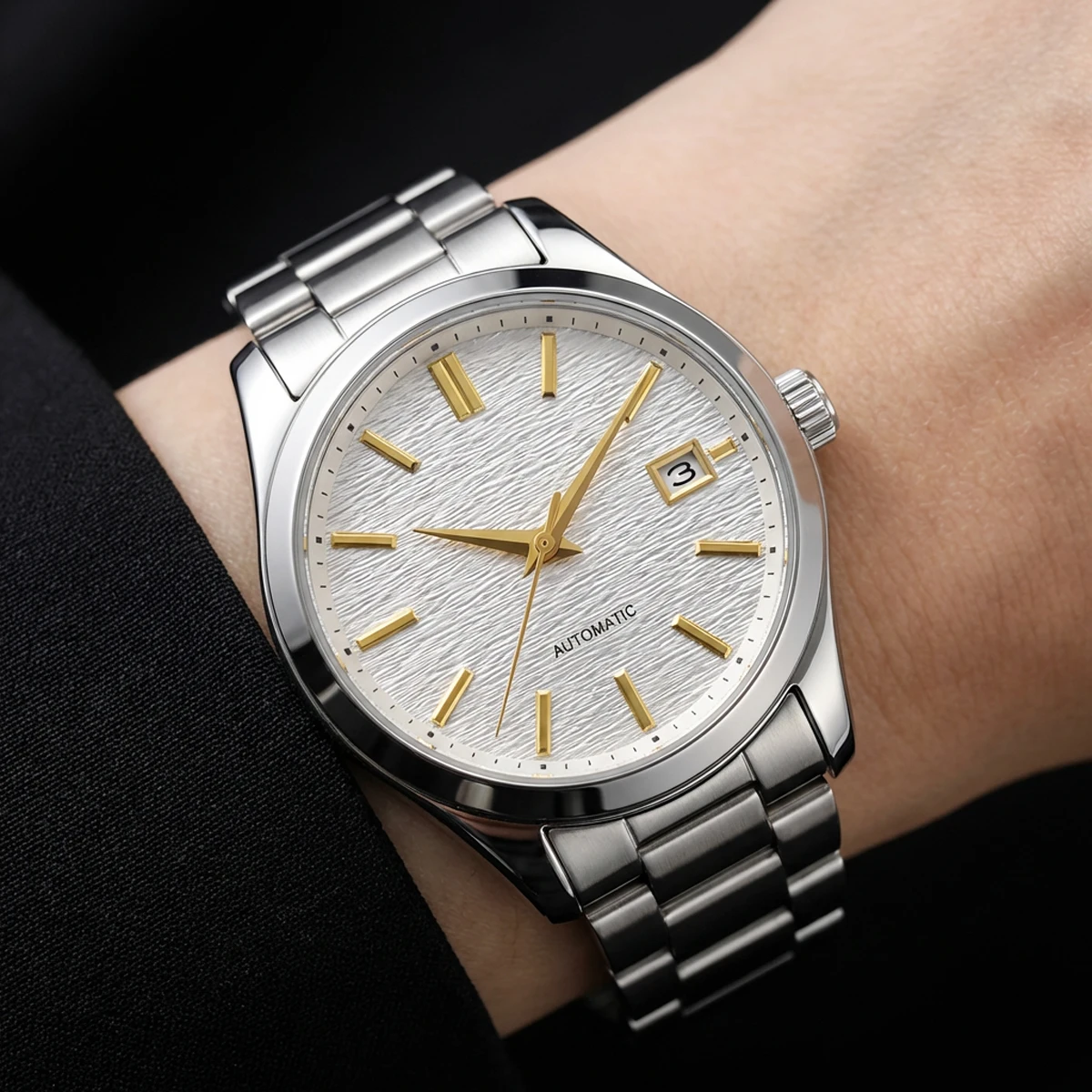 Elegant Transverse Stripe Textured Watch Dial - Grand Collection Edition