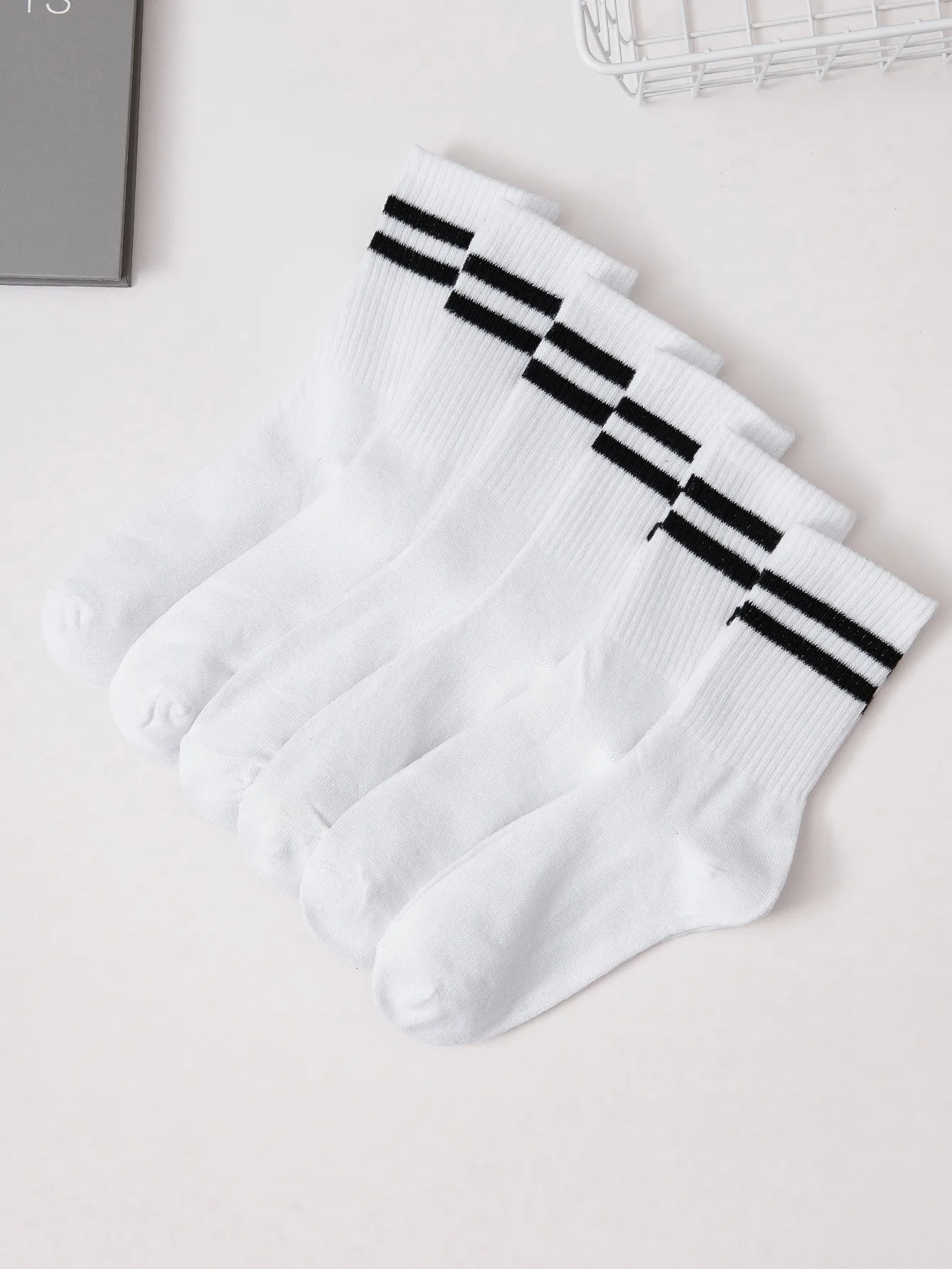 6 pairs Women Striped Socks Pattern and Solid In Black and White Fashion Milddle Tube Socks Comfortable Breathable striped socks