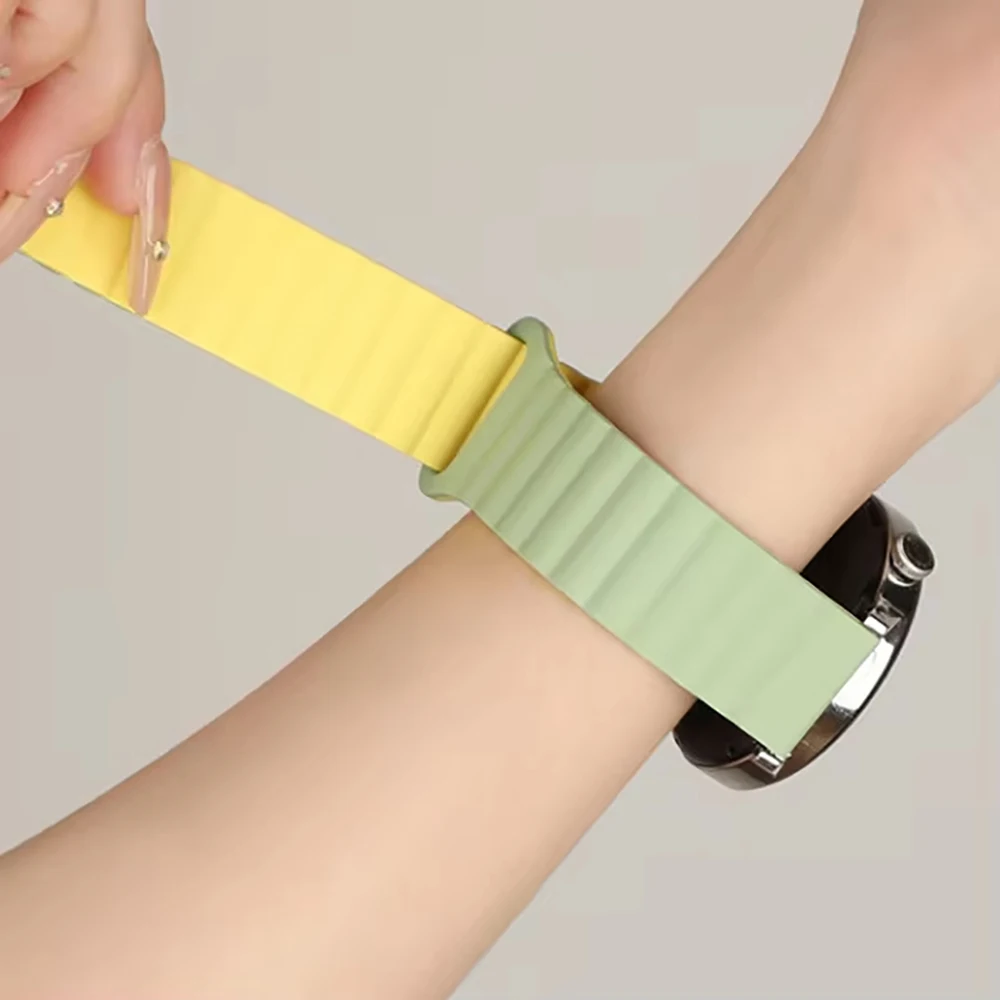 Silicone Soft Magnetic Sports Wristband Bracelet - 18mm/22mm Strap