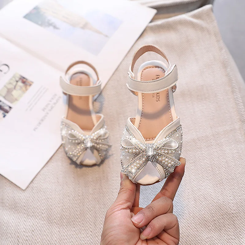 

Girls Sandals 2023 Kids new summer Fashion Princess Sandals Children Fish Mouth Beading Crystal Party Wedding Shoes New 2023