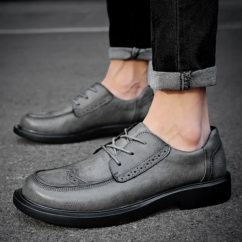 

Men Oxfords Shoes lace up British Shoes Handmade Comfortable Formal Dress brogue Men Flats Lace-Up Bullock Business Shoes men