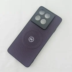 Carbon Fiber Texture Magnetic Phone Case with Wireless Charging Compatibility for Edge 50Ultra (Purple)