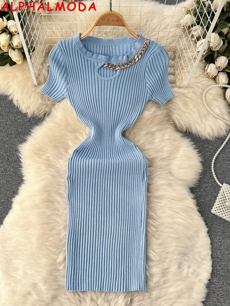 

Женское вязаное мини-платье ALPHALMODA, с коротким рукавом и цепочкой на воротнике, повседневное на лето 2022