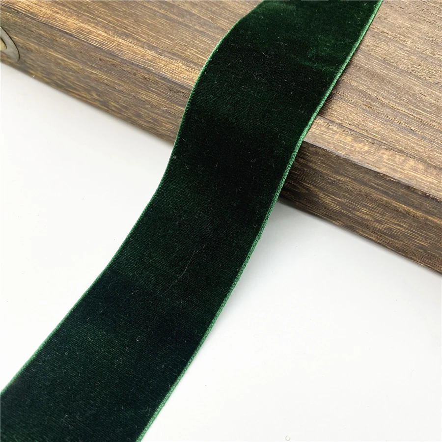 Dark Green Velvet Ribbon for Gift Packaging and DIY Crafts