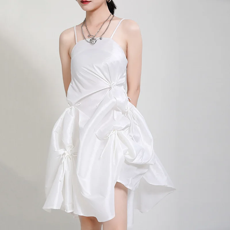 

Zhongchuang Rizhen new 2024 dress niche design sense multi wrinkled drawstring suspender dress irregular dress