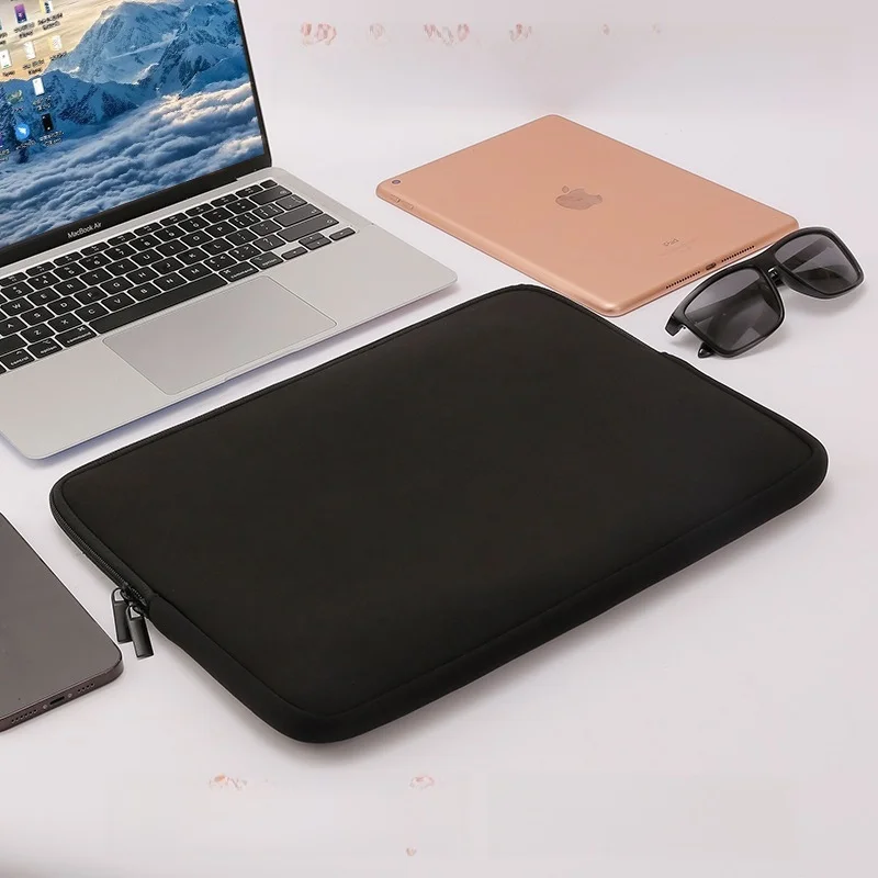 Small Batch Custom Logo Neoprene Laptop Sleeve Waterproof Wear-resistant Shock-absorption Zipper Closure Rubber Laptop Case