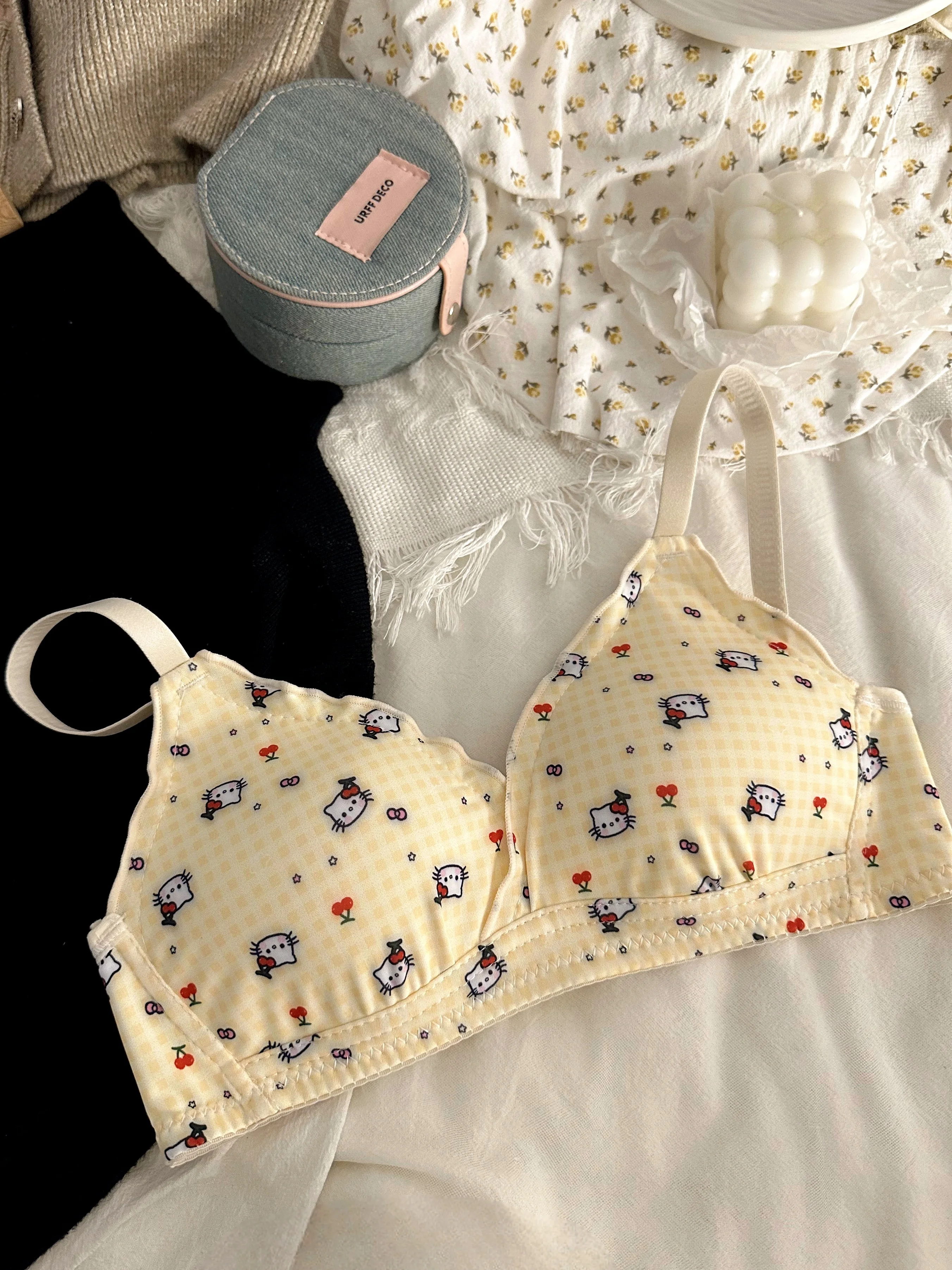 Women Kawaii Hello Kitty Underwear Bra Panties Set Sandbeach Sexy Cute  Silica Gel Anti-Slip Bra 4 Ways To Wear Sweet Underwear - AliExpress