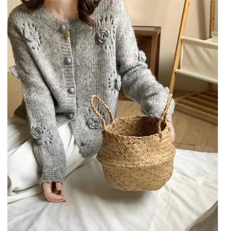 

Design Sense Three-dimensional Rose Round Neck Knitted Cardigan Women's Autumn Niche Handmade Hook Flower Sweater Jacket