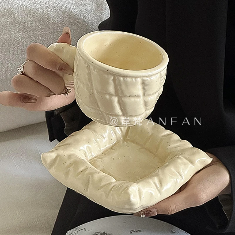 

Креативная керамическая кофейная чашка 300 мл, Минималистичная современная домашняя кружка для завтрака с французской овсянкой и диваном, посуда для напитков, украшение для кухни, подарок