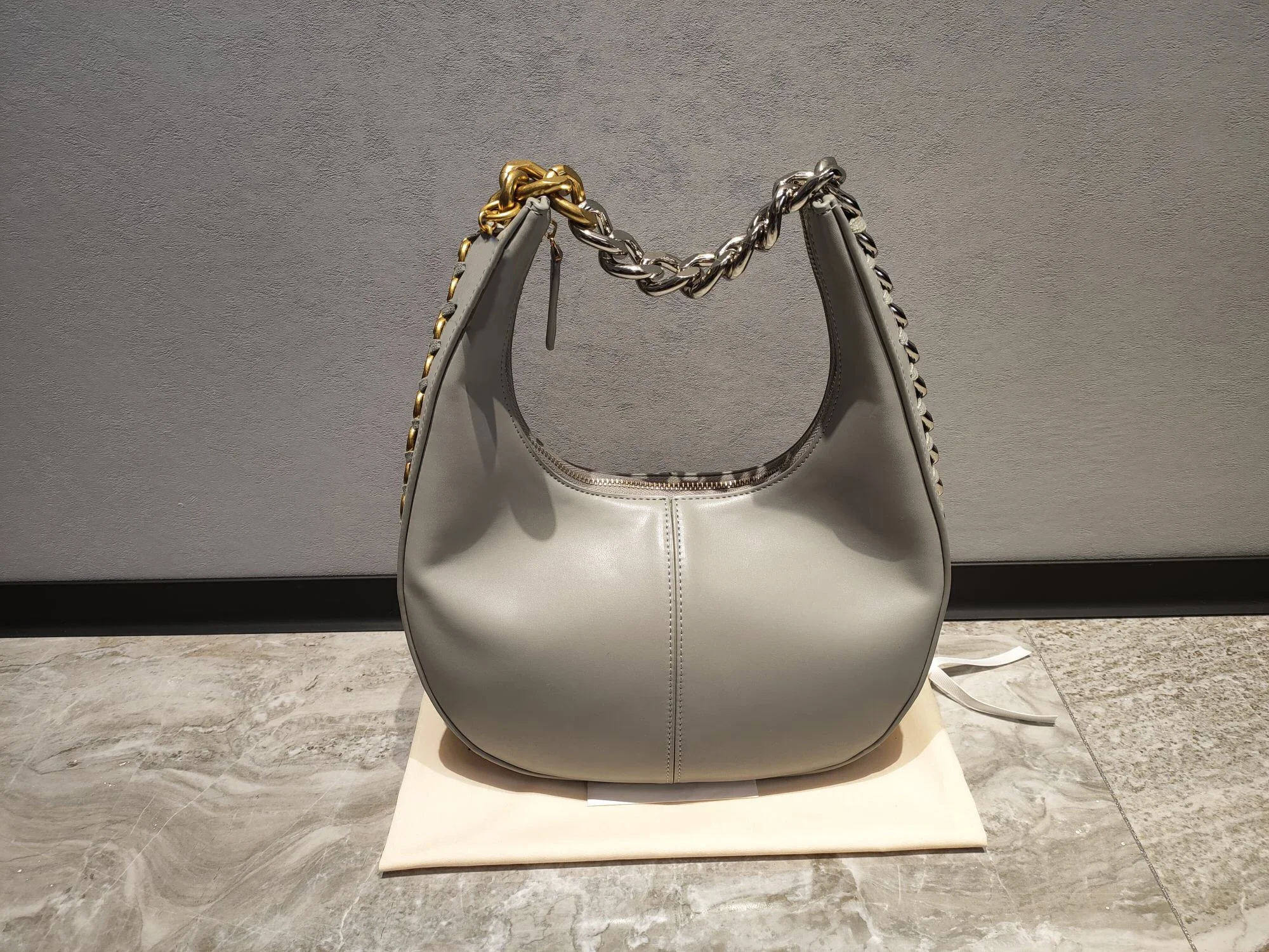 2024 high quality  Women's Bag Trend Single Shoulder Messenger Chain Bag  Women's Handbag Fashion Brand Bag