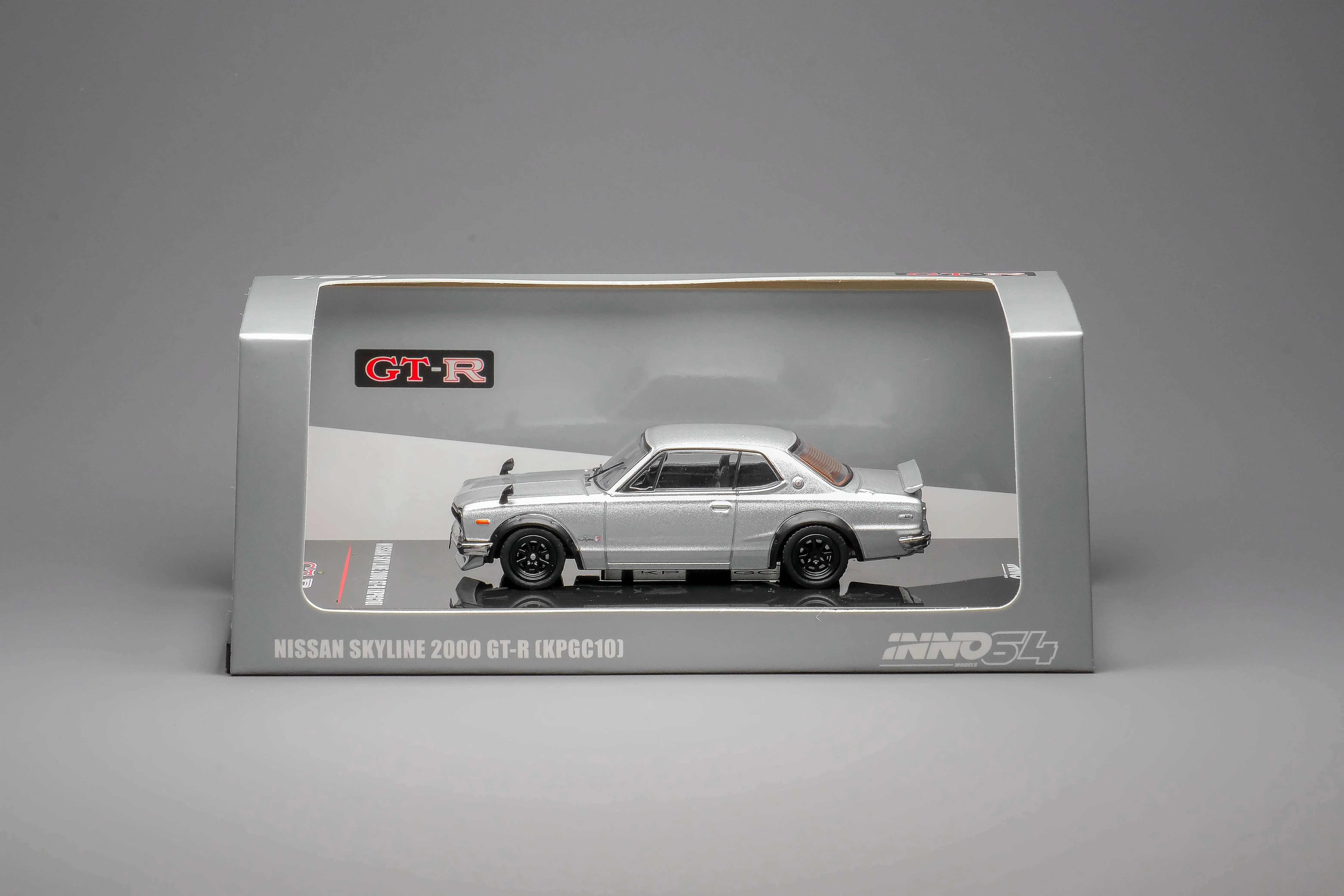 

INNO64 NISSAN Skyline 2000 GT-R KPGC10 1:64 Silver Alloy car model toy