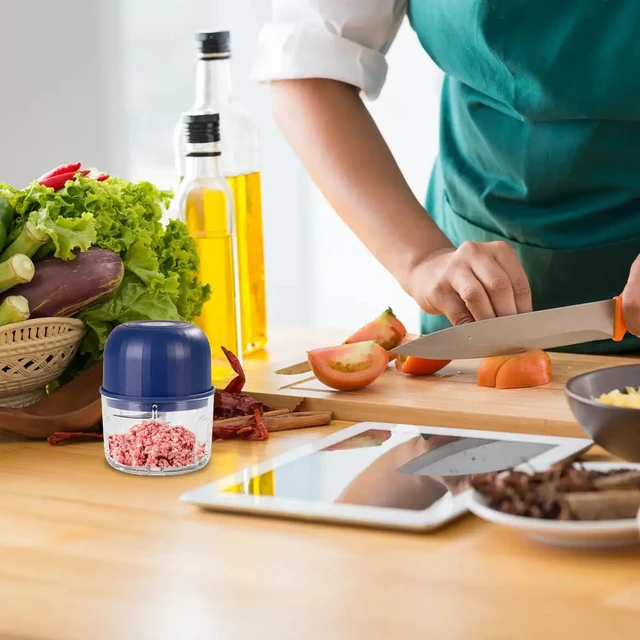Tritatutto per aglio portatile USB 260ML tritacarne ricaricabile senza fili per cipolla, zenzero, peperoncino, utensili da cucina per tritacarne 2