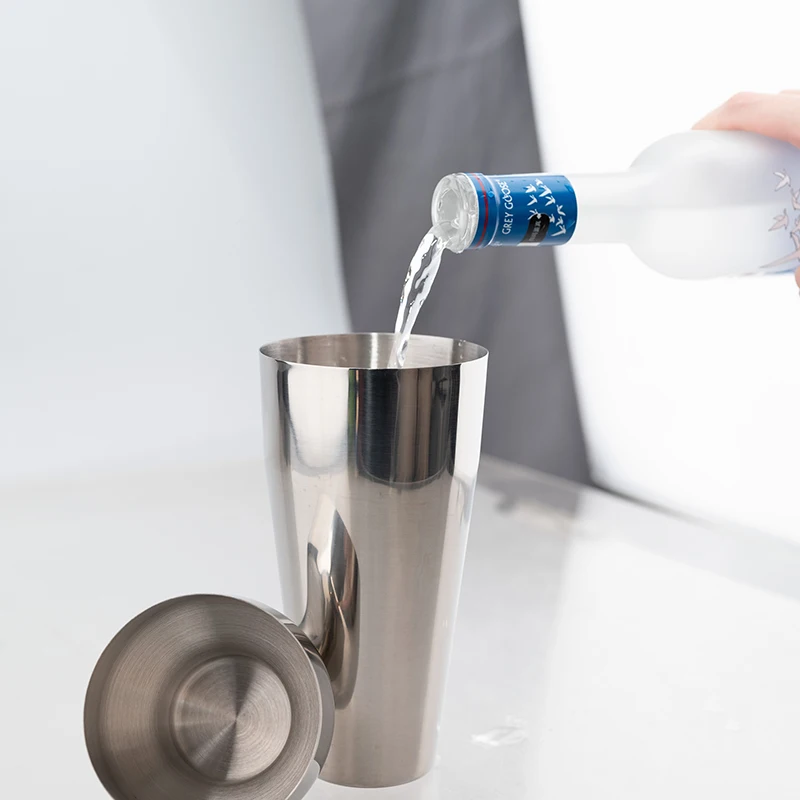 New Cocktail Shaker Set Stainless Steel Bartender Kit Cocktail Mixer Wine Martini Shaker Party Bar Tools