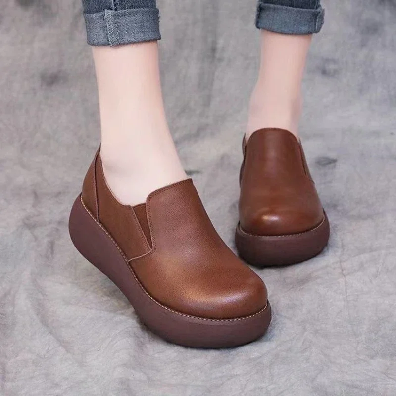 Platform Women Shoes New Leather Flats Casual Shoes for Women Round Head Slip-On Pumps Leisure Party Office Lady Loafers