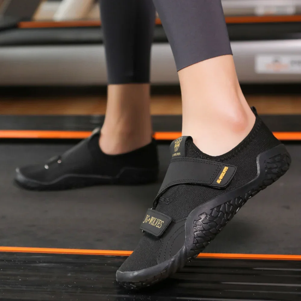 Running New Sneakers Women Men Sports Shoes Indoor Fitness Shoes for Running Deadlift Yoga Soft Bottom Training Footwear
